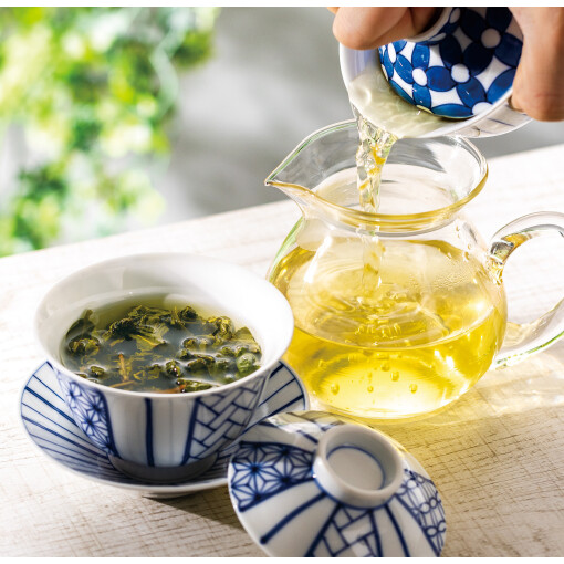 香り爽やか、台湾春摘み烏龍茶。