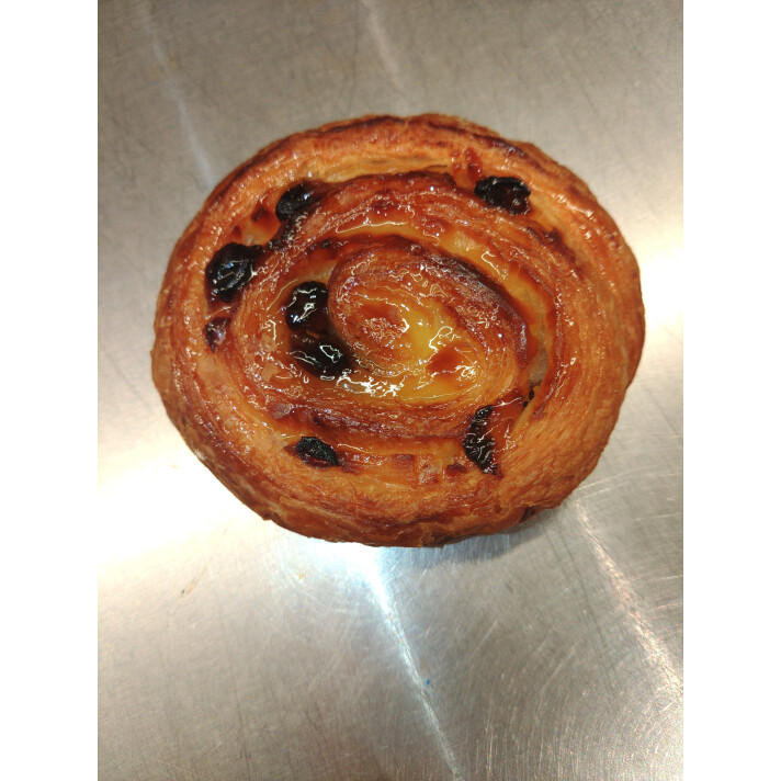 パン・オ・レザン ラムレーズン(1個)　330円