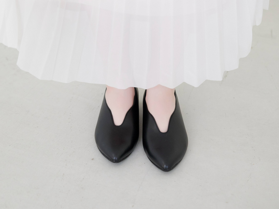 今だから履きたい【BLACK】シューズ